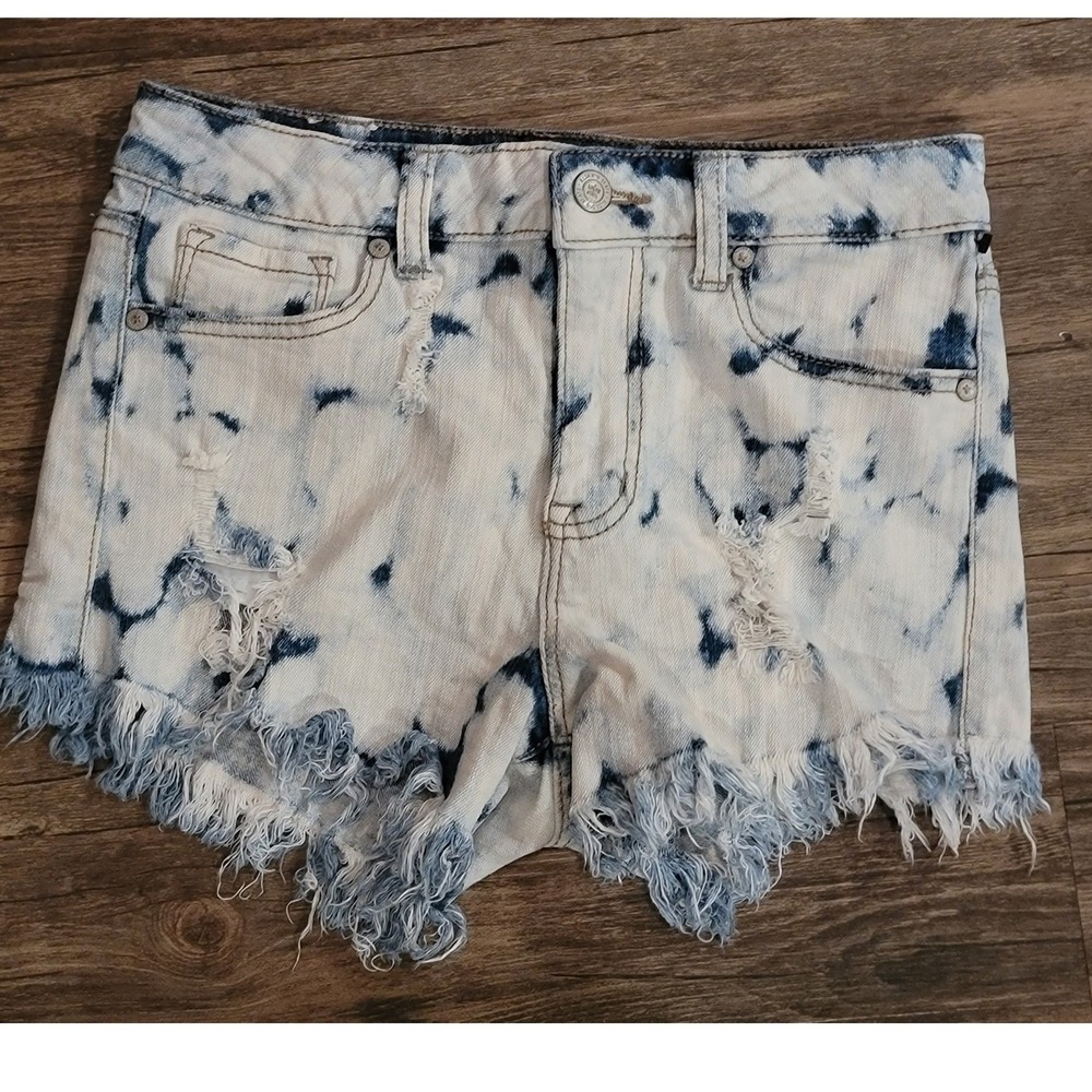 Altar'd State Acid Wash Distressed Denim Shorts Blue White Size 27 Frayed Hem